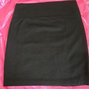 Decree Elegant Black Mini Skirt